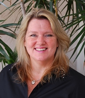 Photo of Author, Tracy Sternback